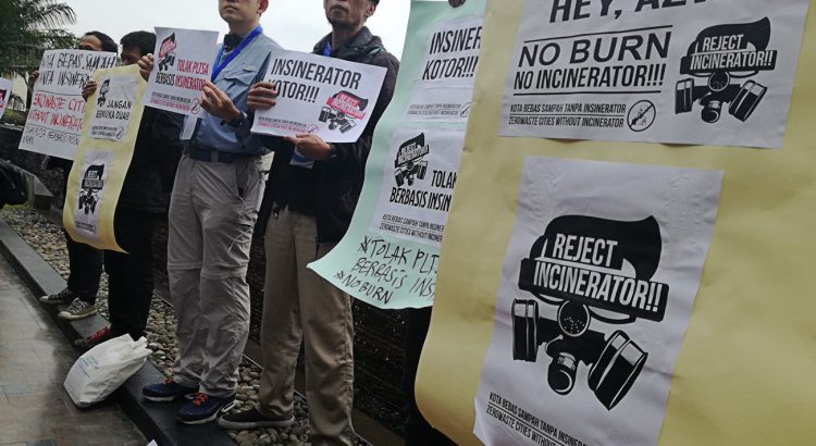 Aktivis Bandung Protes Saat Konferensi di Kota Tersebut